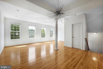 9803 Sweet Maple Ln in Laurel, MD - Building Photo - Building Photo
