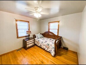 713 Vest Dr in Warrensburg, MO - Building Photo - Building Photo