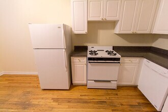 1451 W Byron in Chicago, IL - Building Photo - Building Photo