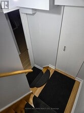 2 Lady Loretta Ln in Vaughan, ON - Building Photo - Building Photo