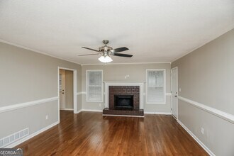 435 Shelby Ln in Hiram, GA - Building Photo - Building Photo