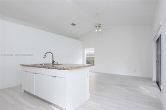 1901 SW 129th Terrace in Miramar, FL - Building Photo - Building Photo