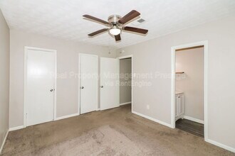 517 N Linden Dr in Texas City, TX - Building Photo - Building Photo