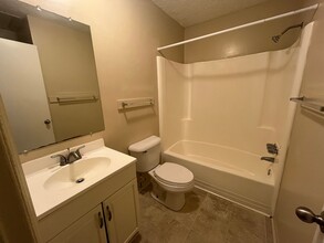 1100 E 56th St in Savannah, GA - Building Photo - Building Photo