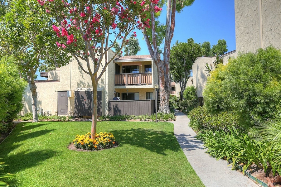 McFadden Village Apartments in Tustin, CA - Building Photo