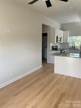 303 S Main St in Catawba, NC - Building Photo - Building Photo