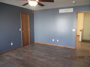 1321 Overbrooke Dr in Junction City, KS - Building Photo - Building Photo