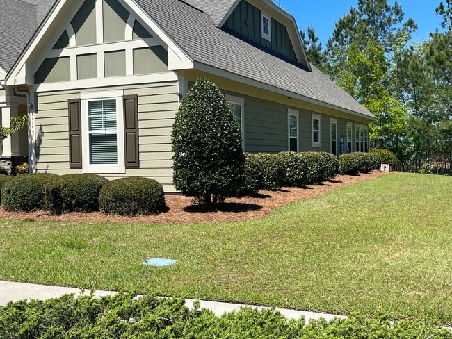 1177 Evangeline Dr, Unit 1 in Leland, NC - Foto de edificio - Building Photo