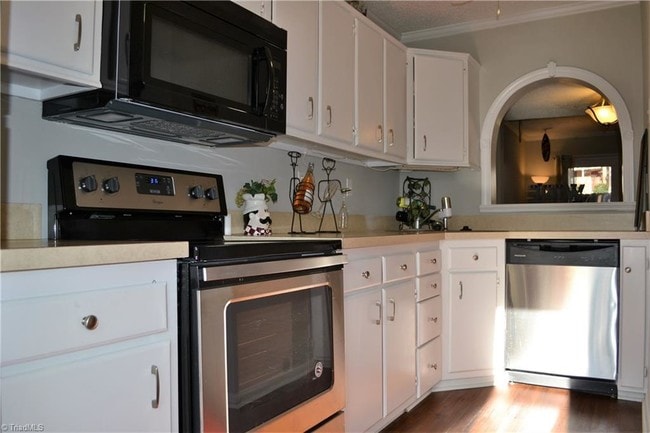 309 Village Ln in Greensboro, NC - Building Photo - Building Photo