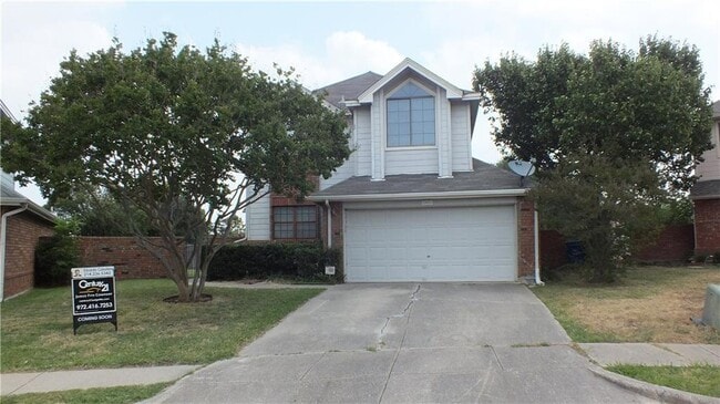 property at 2401 Brooke Ct