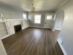 217 Dotson Dr in Ames, IA - Building Photo - Building Photo