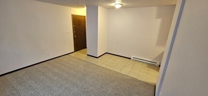 2857 City View Dr, Unit 3 in Rockford, IL - Building Photo - Building Photo
