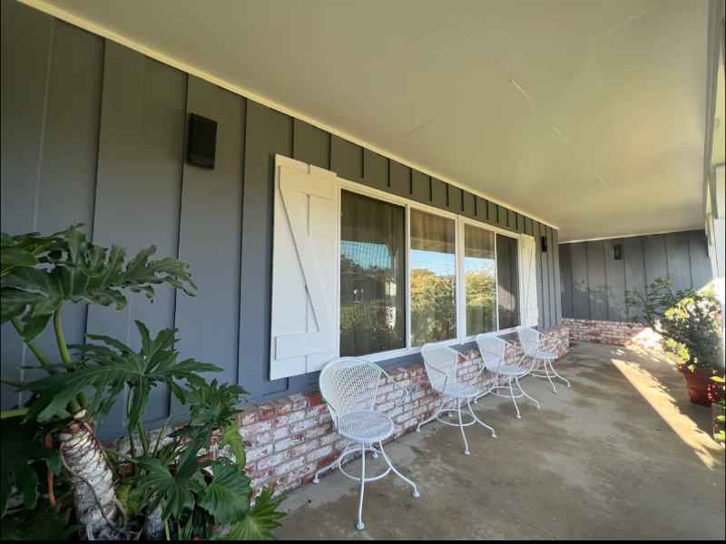 10420 Greenview Dr in Oakland, CA - Building Photo