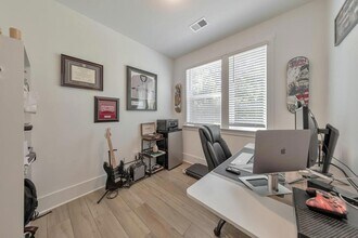 1519 Layton Ln NW in Atlanta, GA - Building Photo - Building Photo