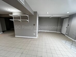 2227 N Clybourn Ave in Chicago, IL - Building Photo - Building Photo