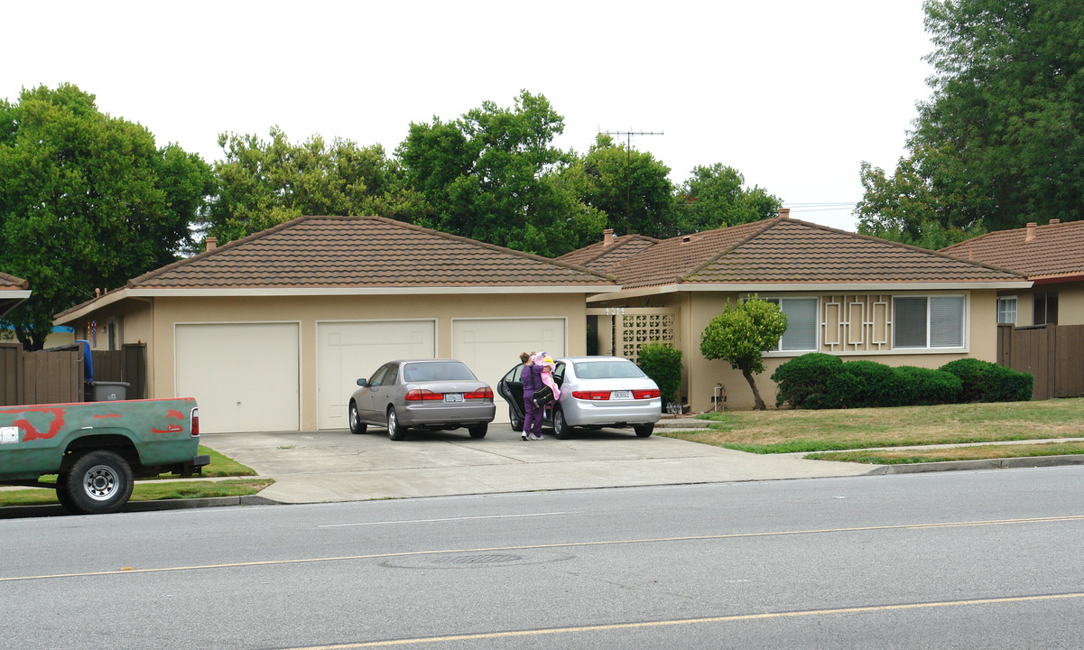 4314 Hamilton Ave in San Jose, CA - Building Photo