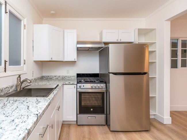 property at 1705 32nd St