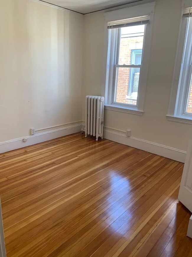 15 Barrows St, Unit 1 in Boston, MA - Building Photo - Building Photo