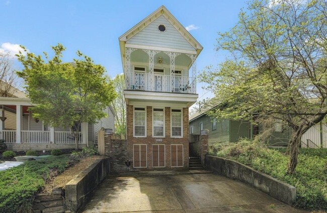 2065 Peabody Ave in Memphis, TN - Building Photo - Building Photo