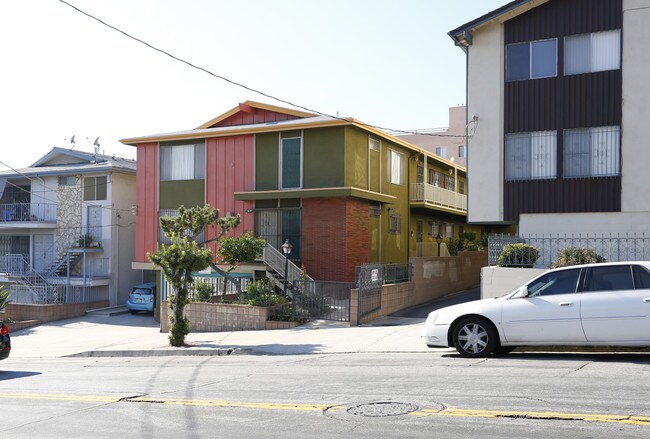 868 Figueroa Ter in Los Angeles, CA - Foto de edificio - Building Photo