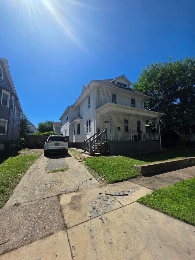 property at 119 Evergreen Ave