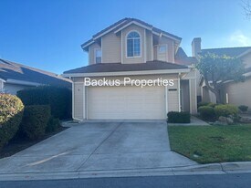21113 Country Park Rd in Salinas, CA - Building Photo