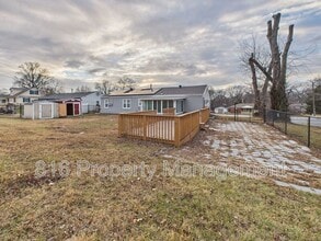 5725 Blue Ridge Blvd in Raytown, MO - Building Photo - Building Photo