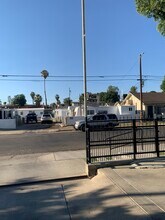 329 McCord Ave in Bakersfield, CA - Building Photo - Building Photo