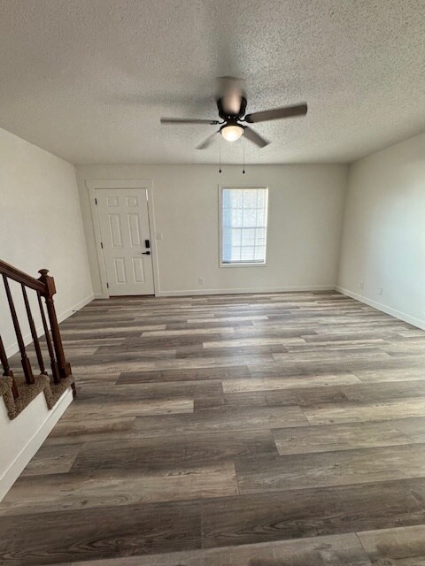 1252 Pleasant Valley Rd in Union City, TN - Building Photo