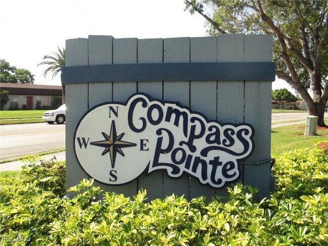 9303 Lenox Gardens Ln in Ft. Myers, FL - Building Photo - Building Photo