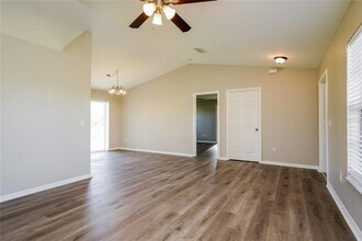109 NE 11th St in Cape Coral, FL - Building Photo - Building Photo