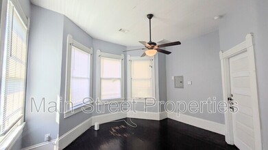 911 N Spring St in Pensacola, FL - Building Photo - Building Photo