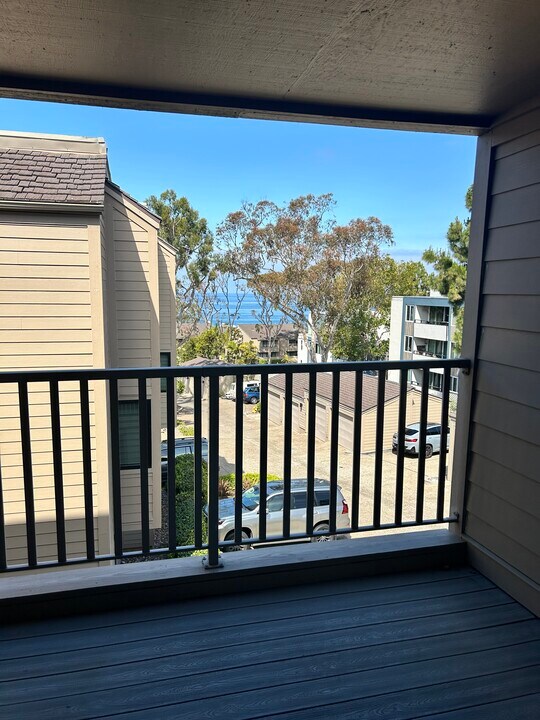 255 Sea Forest Ct, Unit 255 in Del Mar, CA - Foto de edificio