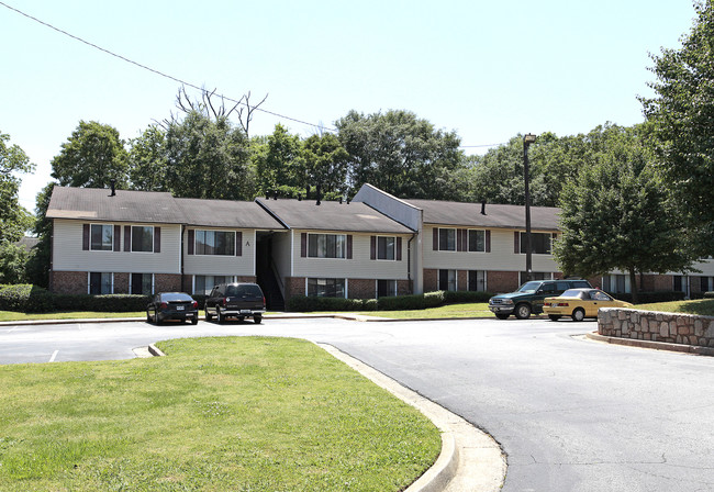 Capitol Vanira Apartments in Atlanta, GA - Building Photo - Building Photo