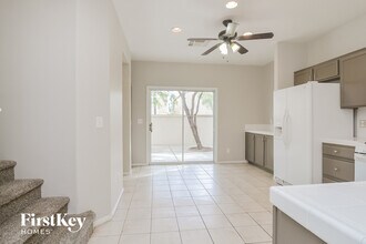 7460 Mariposa Grove St in Las Vegas, NV - Building Photo - Building Photo