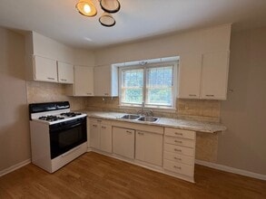 1765 S Fairview Ave in Decatur, IL - Building Photo - Building Photo