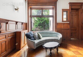 27 W 87th St in New York, NY - Building Photo - Building Photo