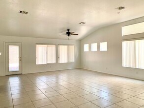 3821 Bombastic Ct in Las Vegas, NV - Building Photo - Building Photo