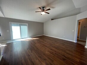 219 Lustan Dr in Crestview, FL - Building Photo - Building Photo