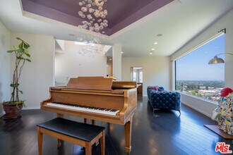 3865 Buena Park Dr in Los Angeles, CA - Building Photo - Building Photo