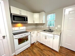 2633 Kenhill Dr in Charlotte, NC - Building Photo - Building Photo