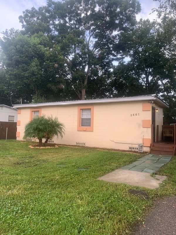 property at 5461 Lenox Ave