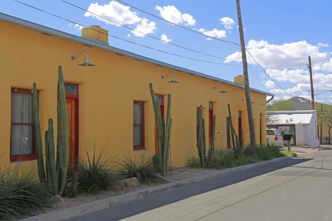 209-219 W 17th St in Tucson, AZ - Building Photo