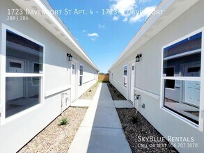 1723 Davenport St in Weslaco, TX - Building Photo - Building Photo