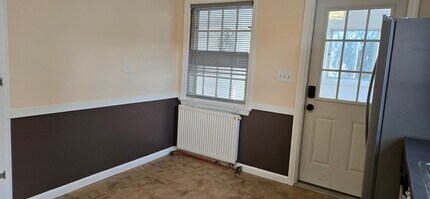 92 Flagler St in Newington, CT - Foto de edificio - Building Photo