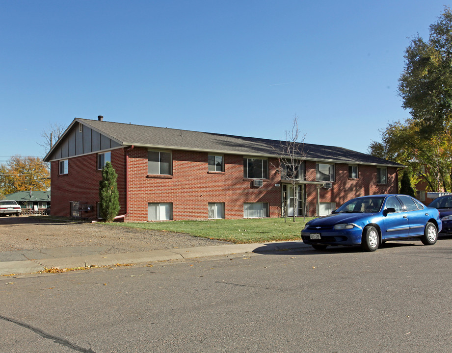 Majestic Heights in Lakewood, CO - Building Photo