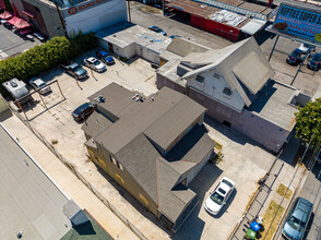 1116 N Gower St in Los Angeles, CA - Building Photo - Building Photo