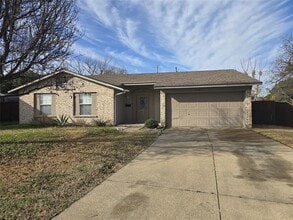3304 Crestforest Cir in Plano, TX - Building Photo - Building Photo