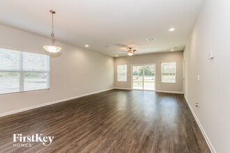 3241 Bowden Rd S in Jacksonville, FL - Building Photo - Building Photo