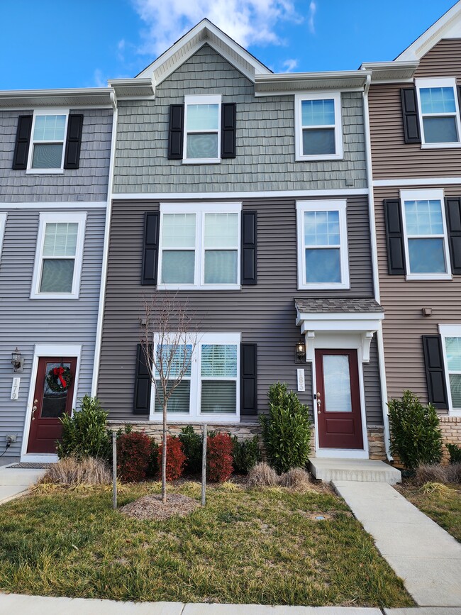 property at 183 Presidents Pointe Ave